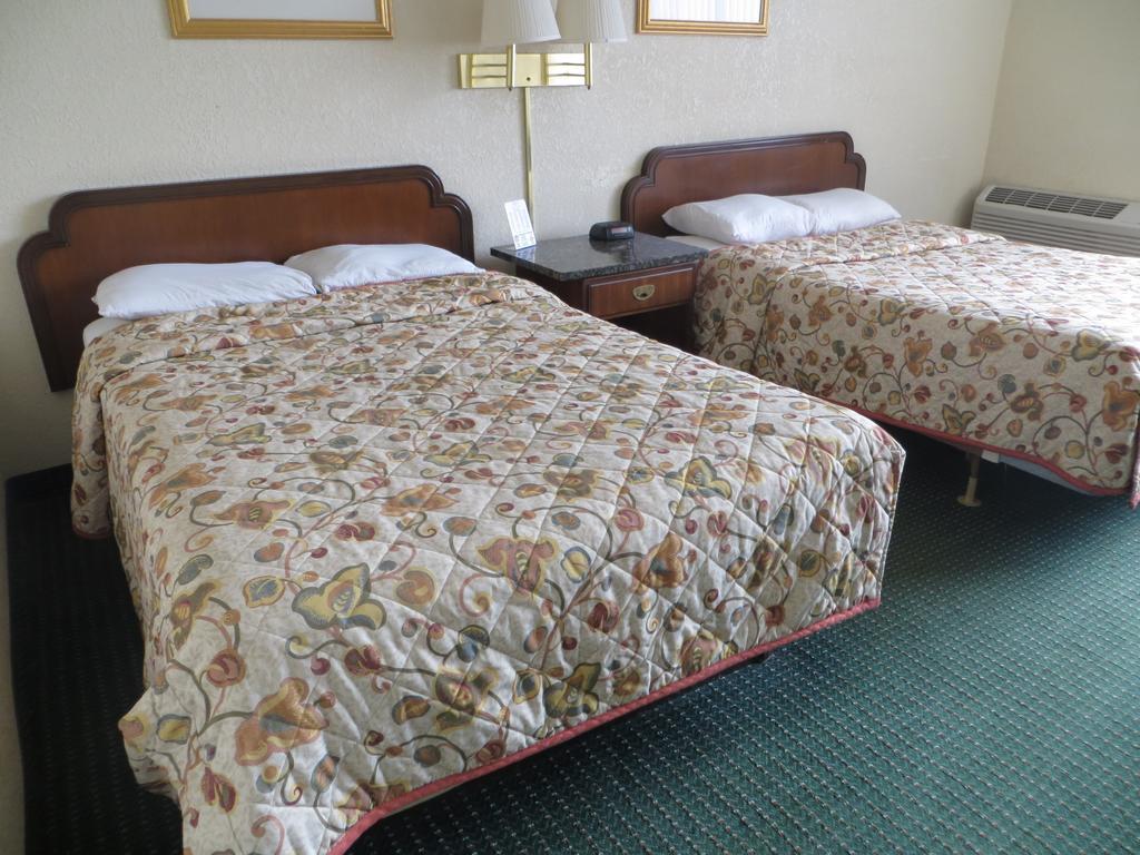 Rodeway Inn Junction City Quarto foto